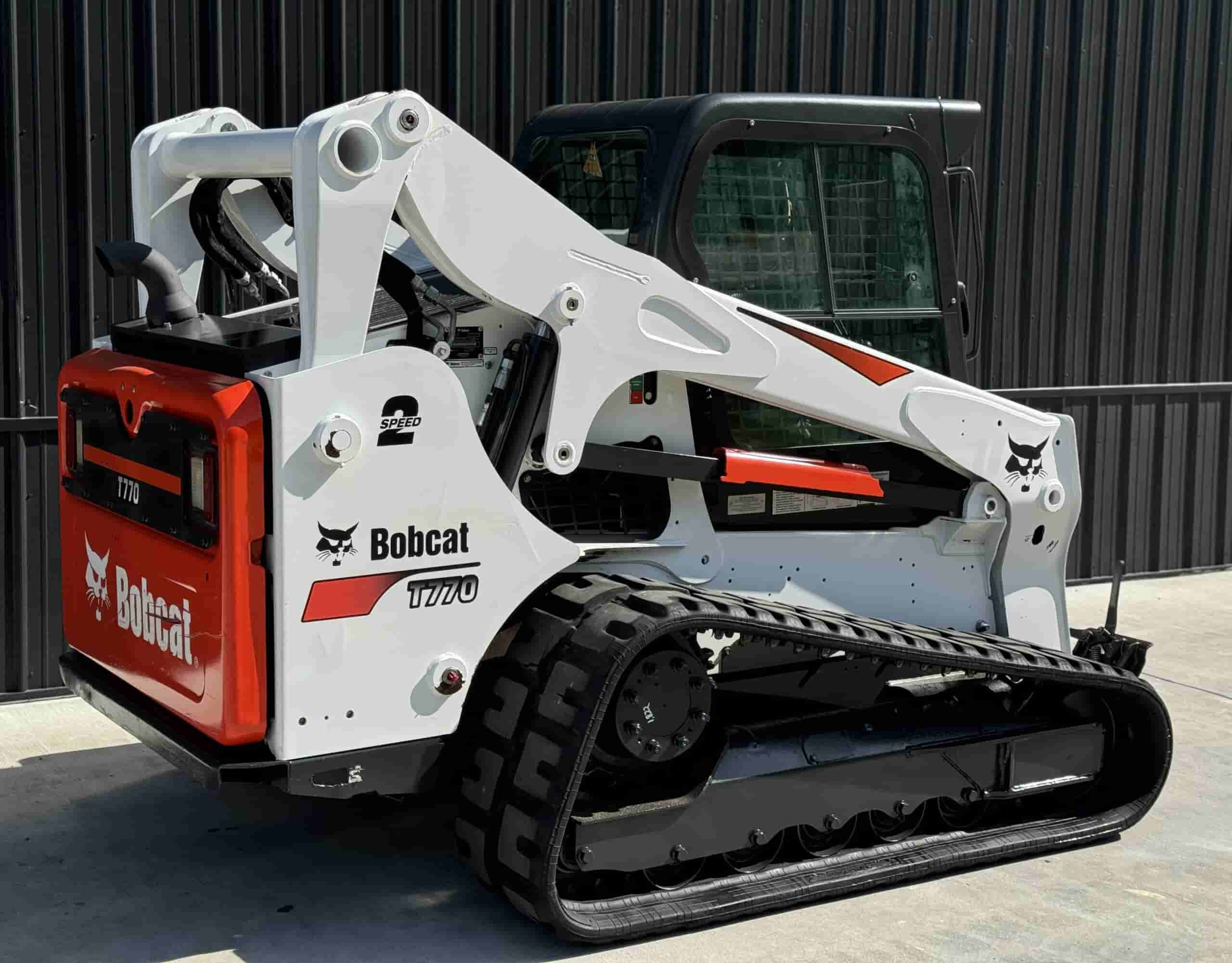 2017 BOBCAT T770 CLEAN
